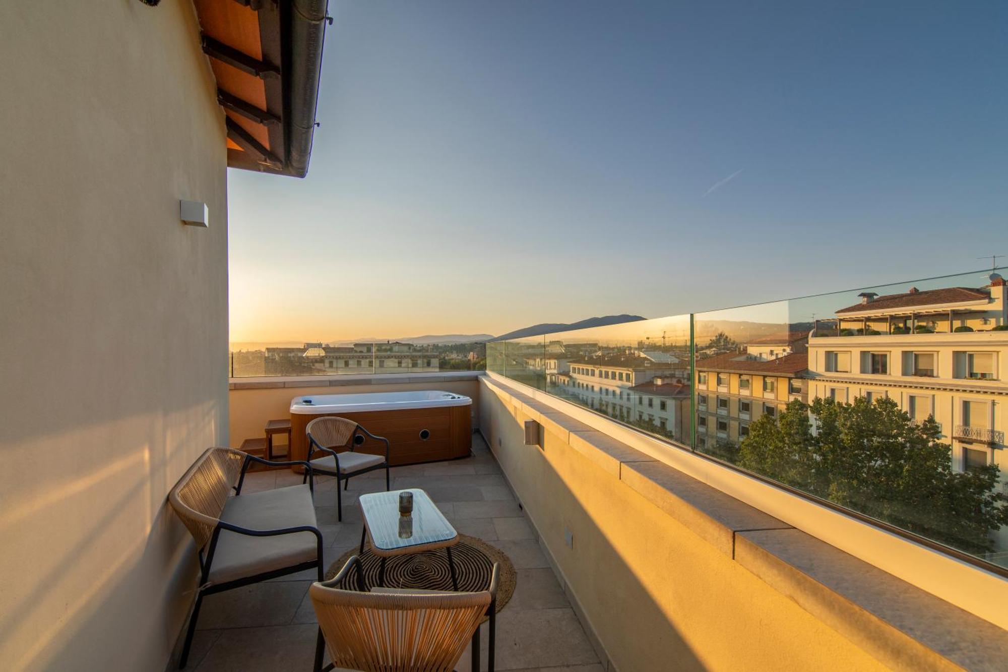 Penthouse With Terrace Over Apartamento Florencia